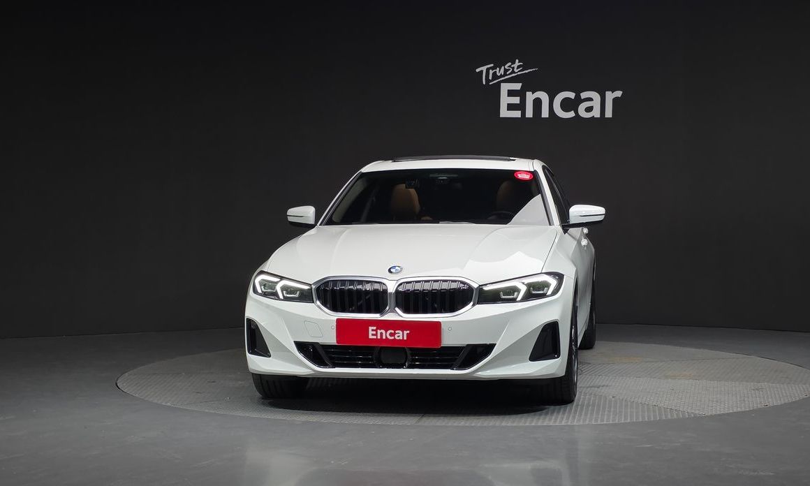 BMW 3-Series 2023