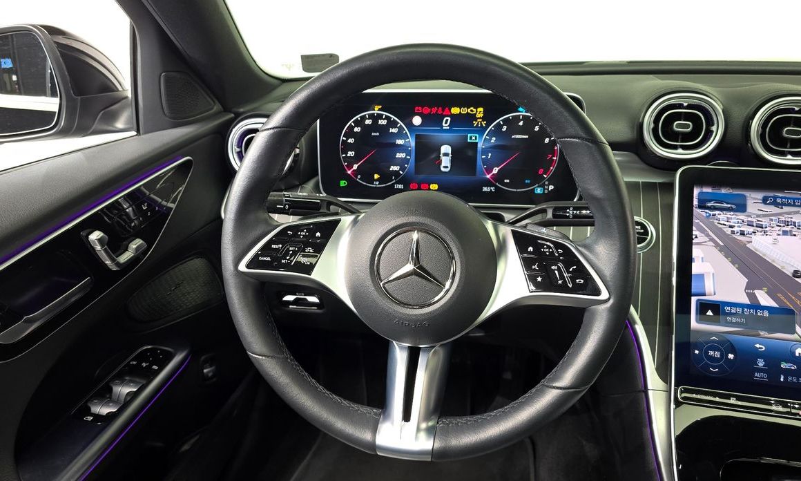 Mercedes-Benz C-Class 2023