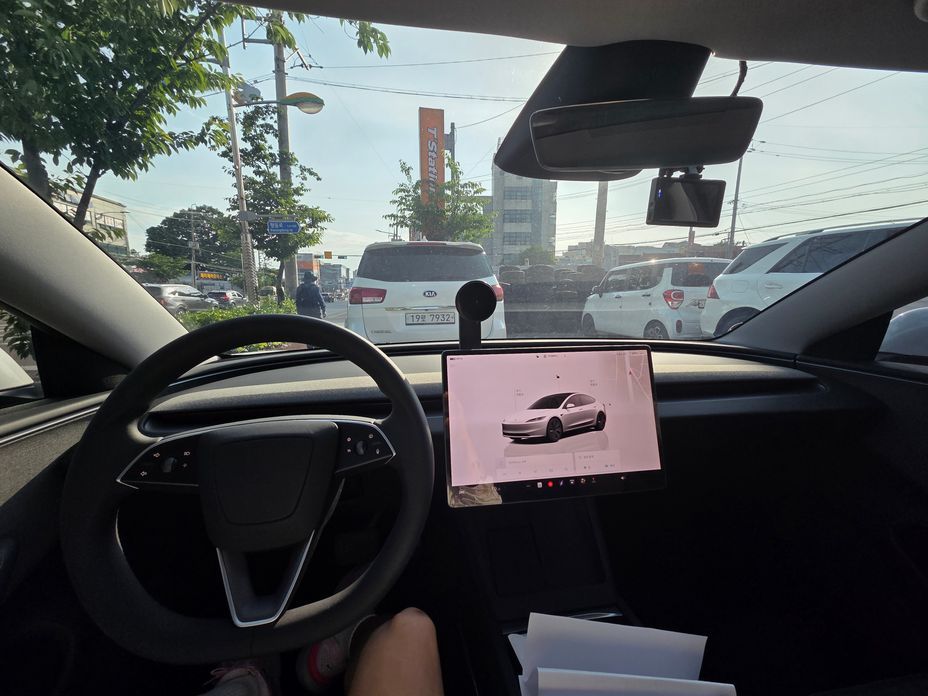 Tesla Model 3 2025