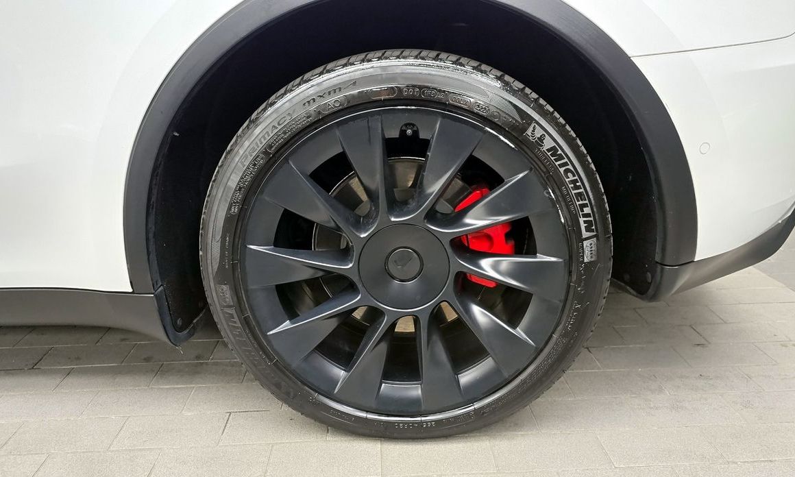 Tesla Model Y 2021