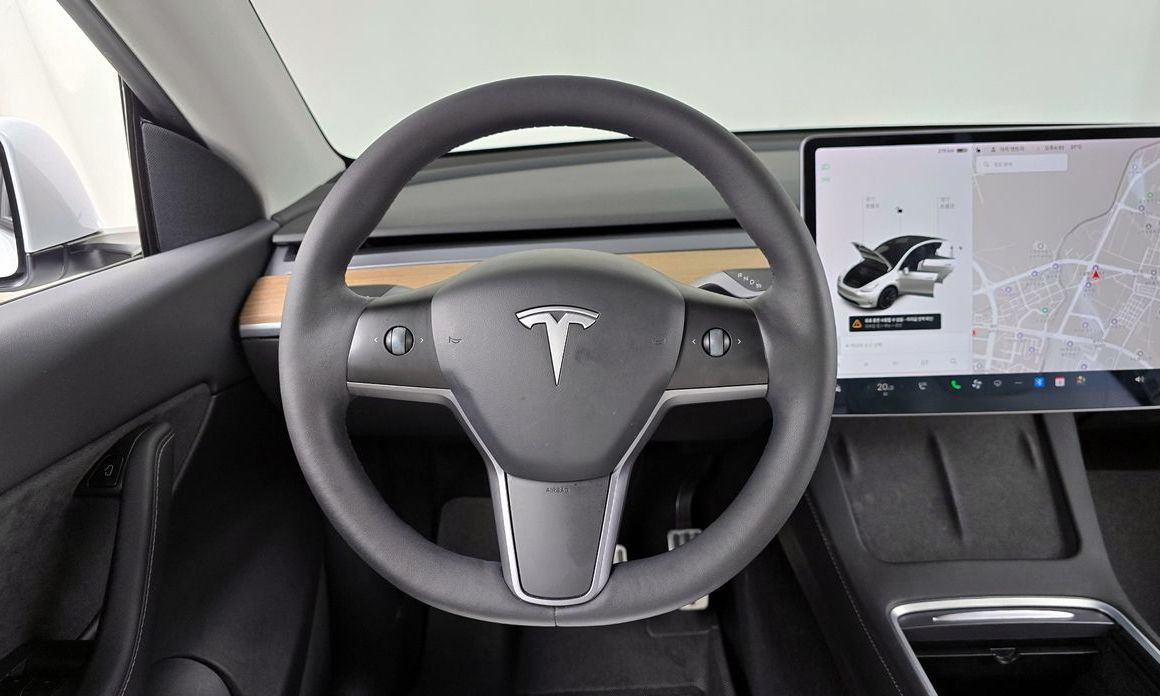 Tesla Model Y 2021