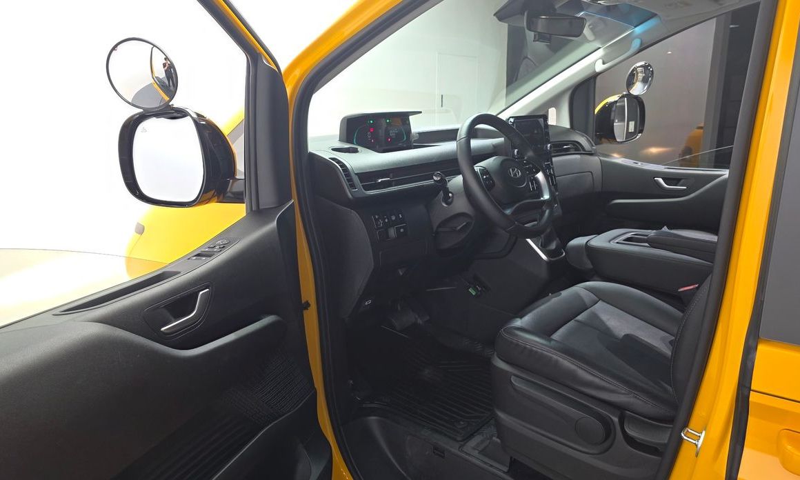 Hyundai Staria 2025