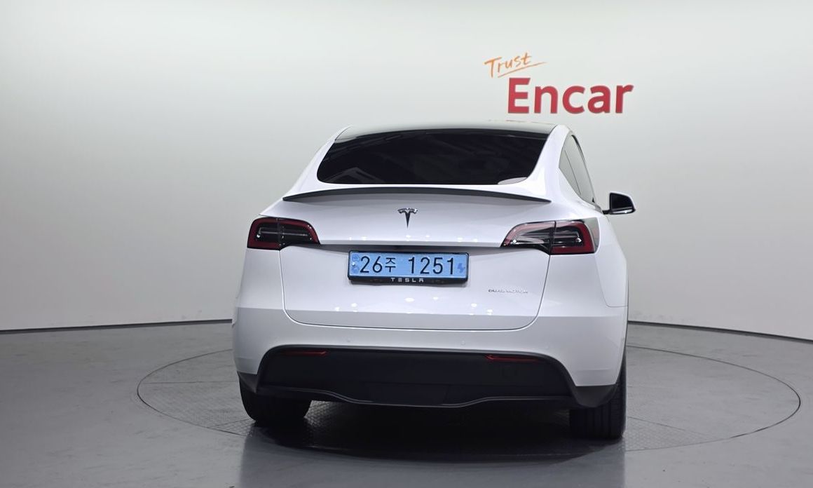 Tesla Model Y 2022