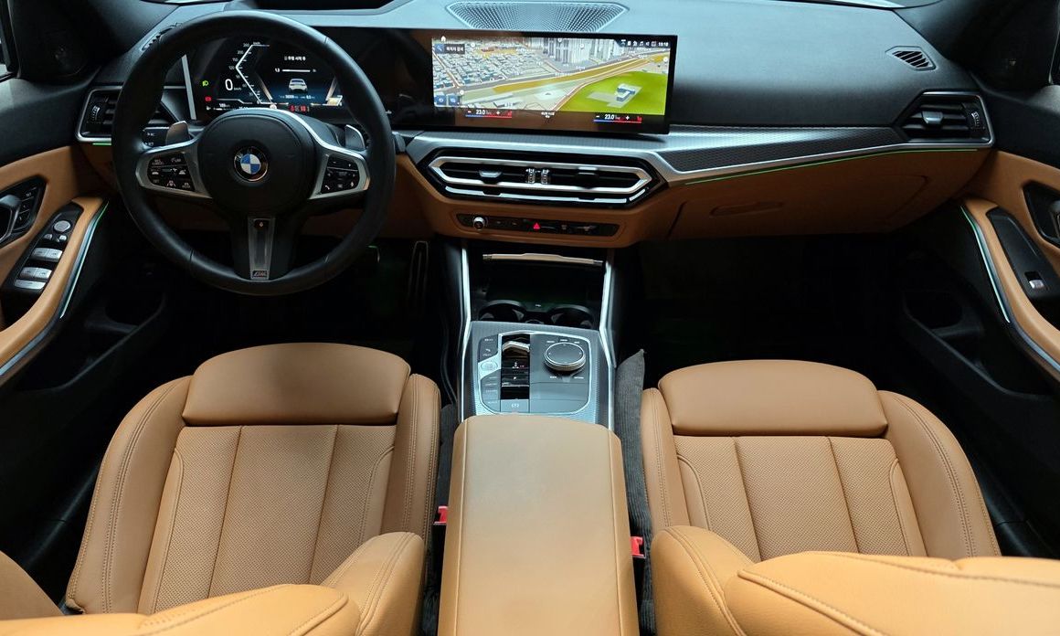 BMW 3-Series 2023