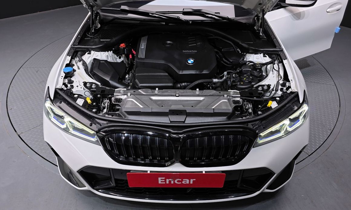 BMW 3-Series 2023