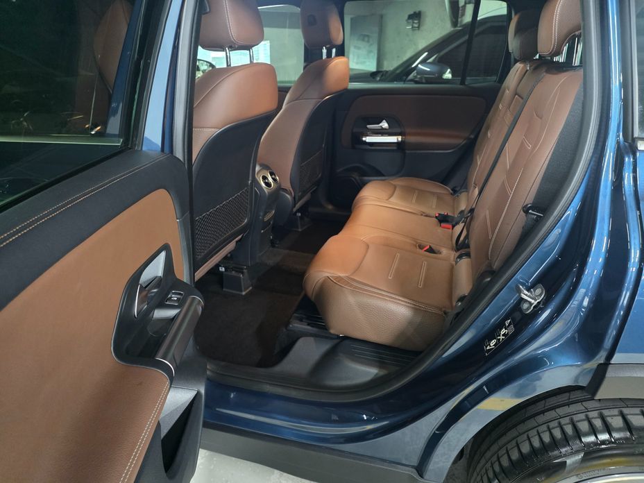 Mercedes-Benz GLB-Class 2023