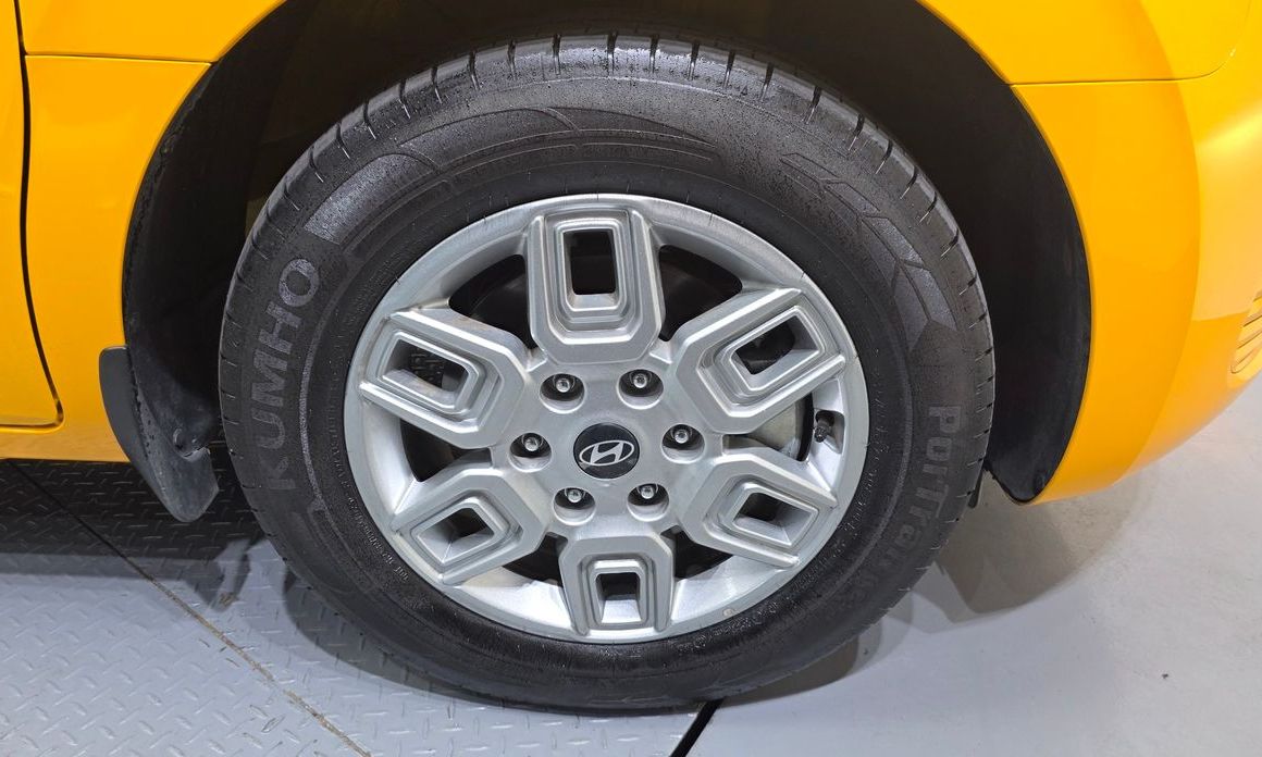 Hyundai Staria 2025