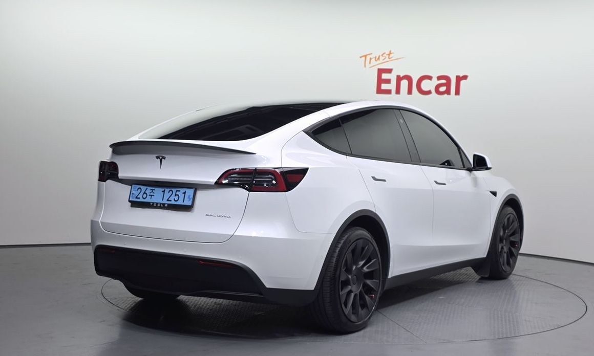 Tesla Model Y 2022