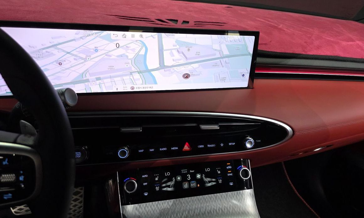 Genesis GV70 2025