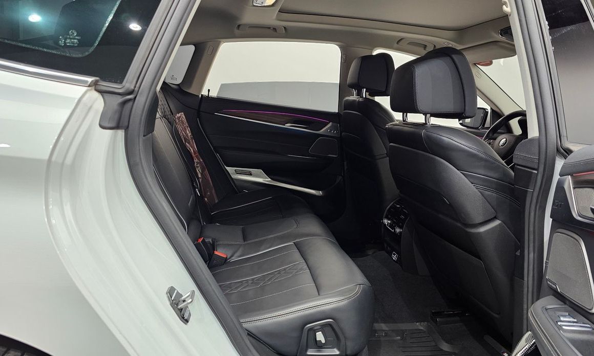 BMW Gran Turismo 2023