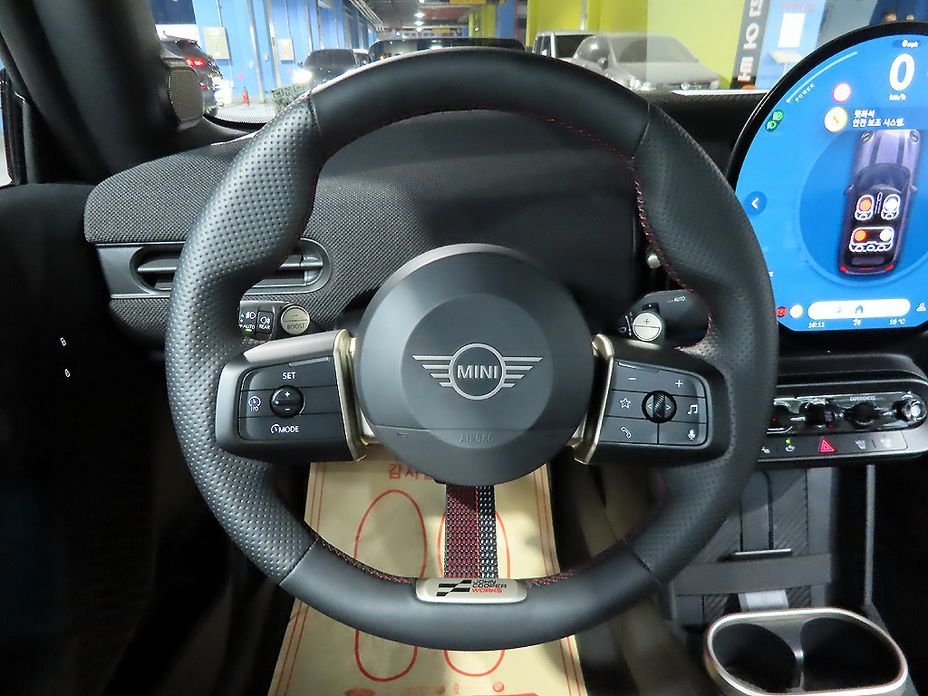 Mini Cooper Convertible 2025