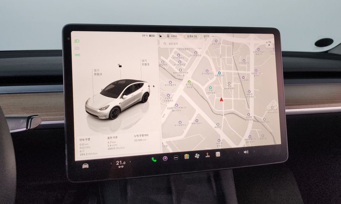 Tesla Model Y 2024
