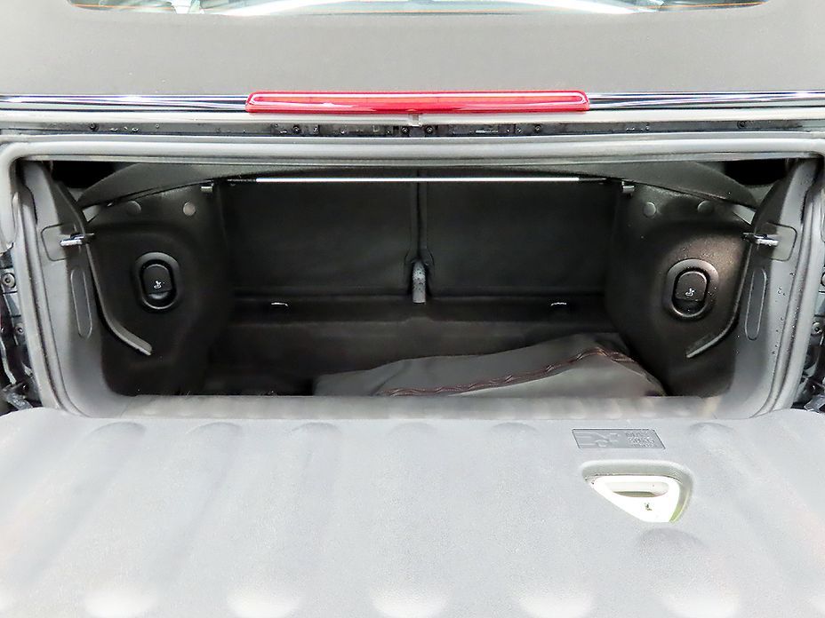 Mini Cooper Convertible 2025
