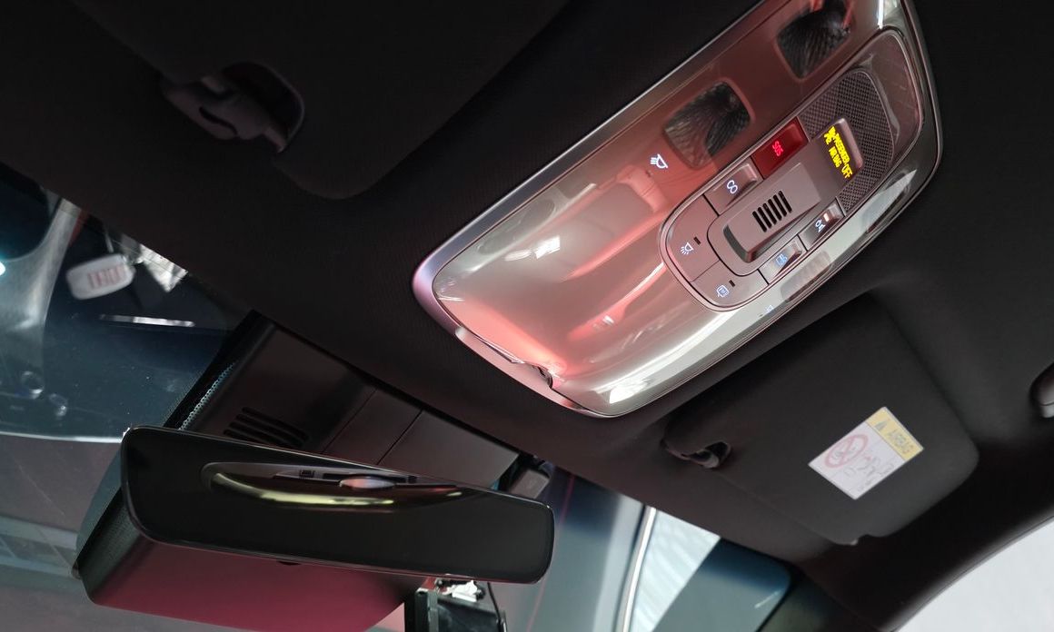Genesis GV70 2025