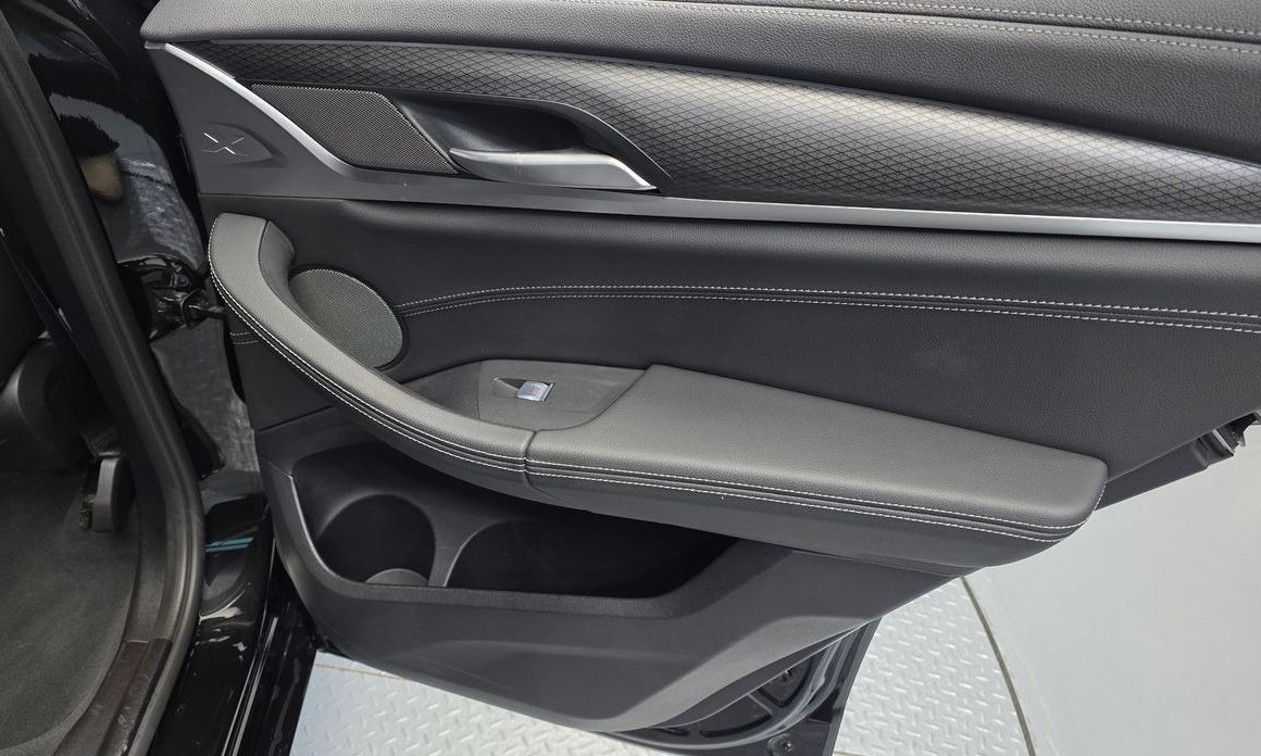 BMW X4 2023