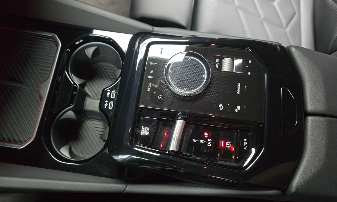 BMW 5-Series 2024