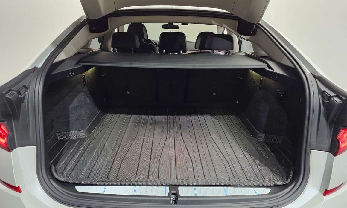 BMW Gran Turismo 2023