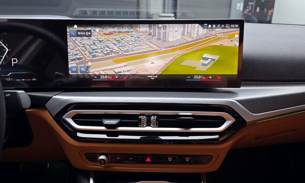 BMW 3-Series 2023