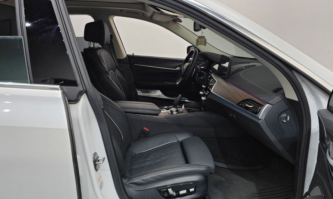 BMW Gran Turismo 2023