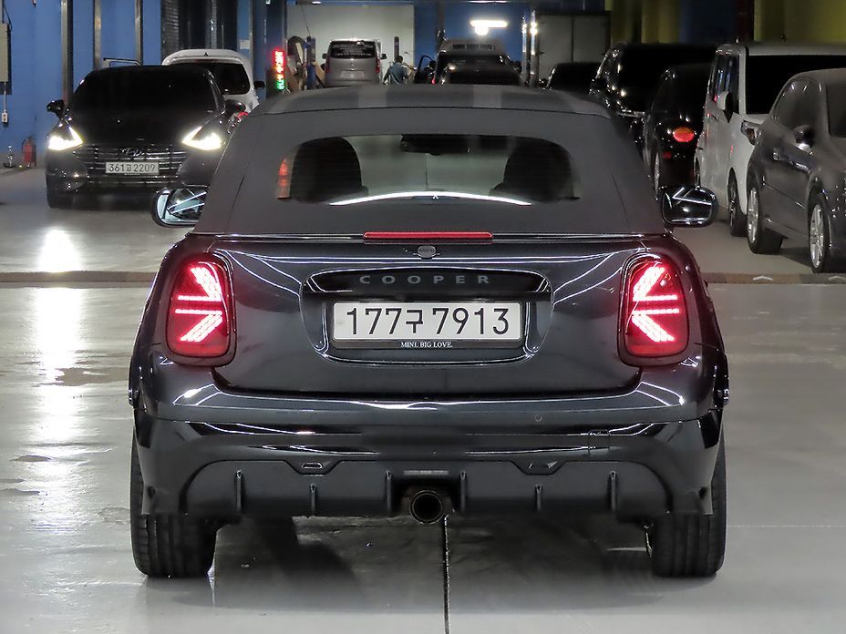 Mini Cooper Convertible 2025