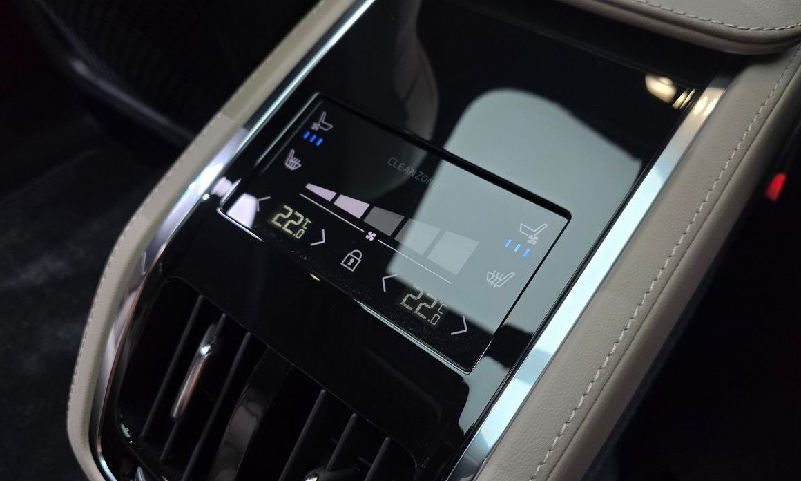 Volvo S90 2026