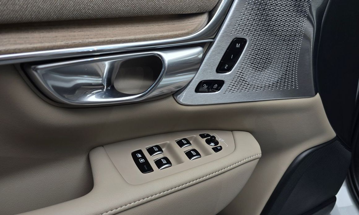 Volvo S90 2026