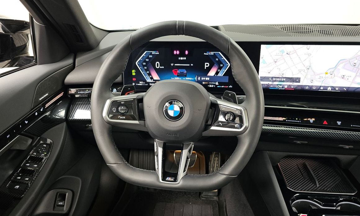 BMW 5-Series 2024