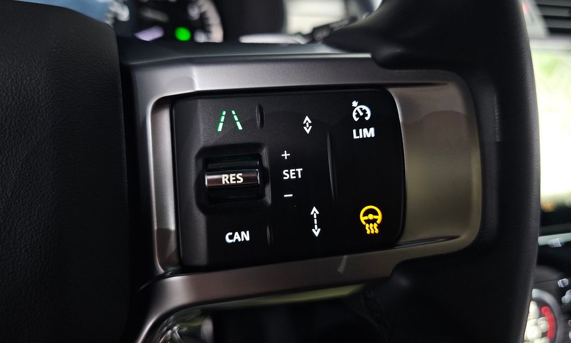 Land Rover Discovery 2023