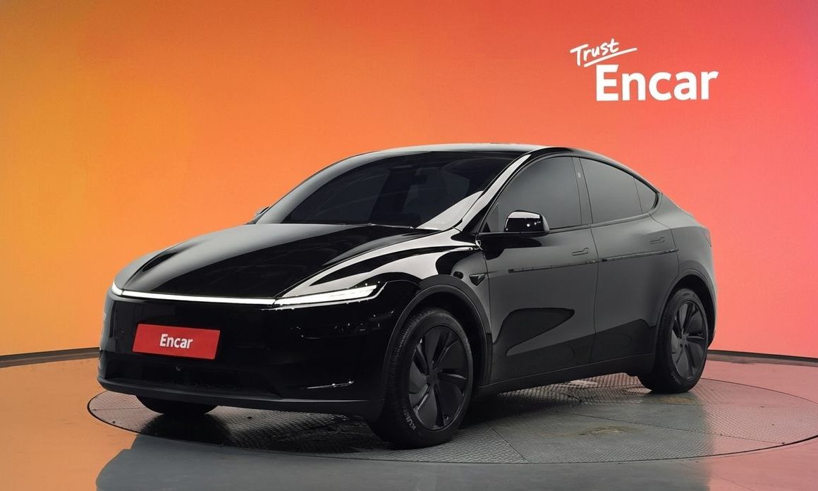 Tesla Model Y 2025