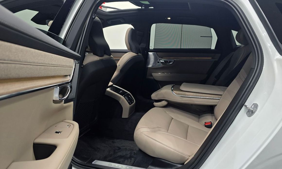 Volvo S90 2026