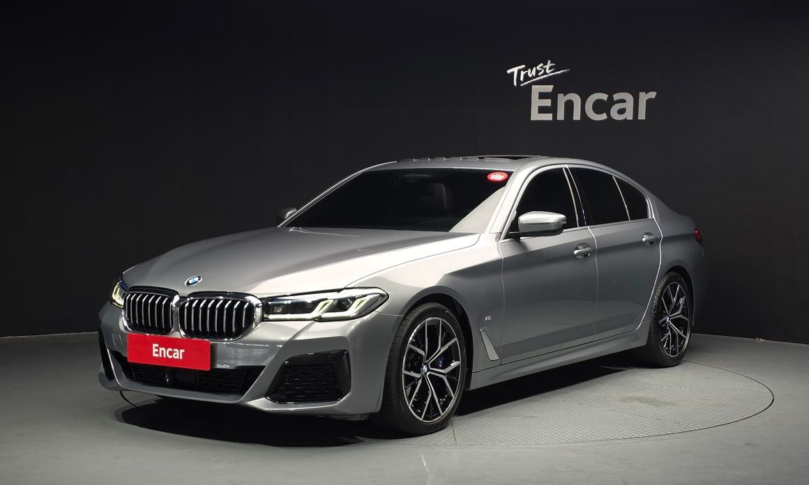 BMW 5-Series 2023