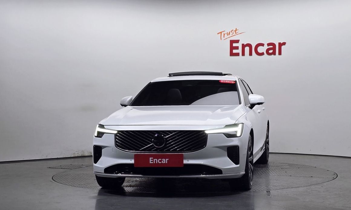 Volvo S90 2026