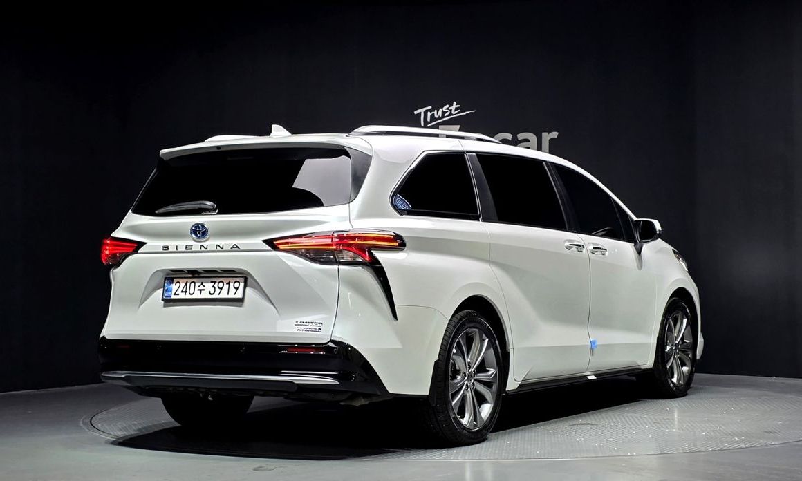Toyota Sienna 2024