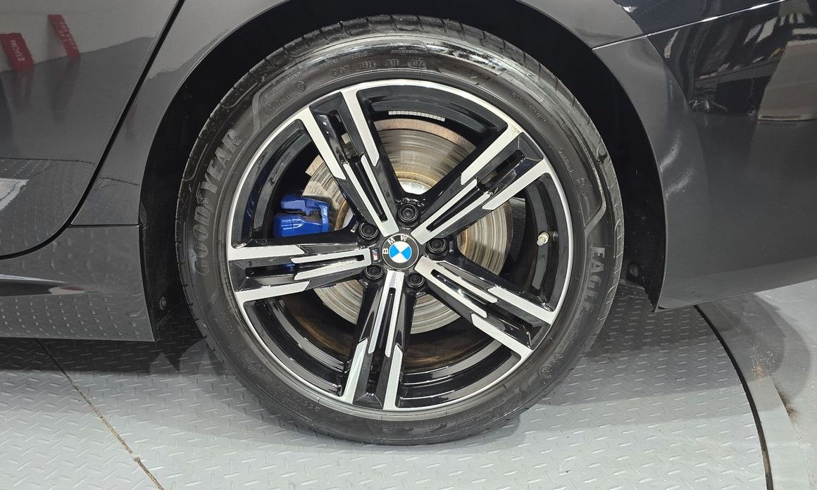 BMW 3-Series 2024