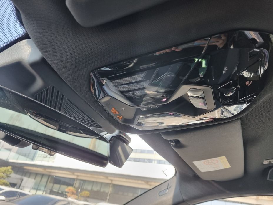 BMW 5-Series 2024
