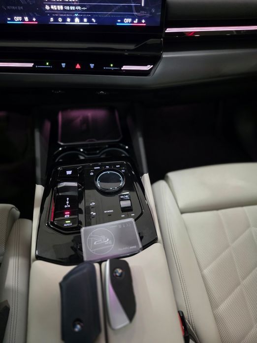 BMW 5-Series 2024