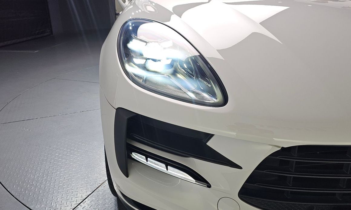 Porsche Macan 2021