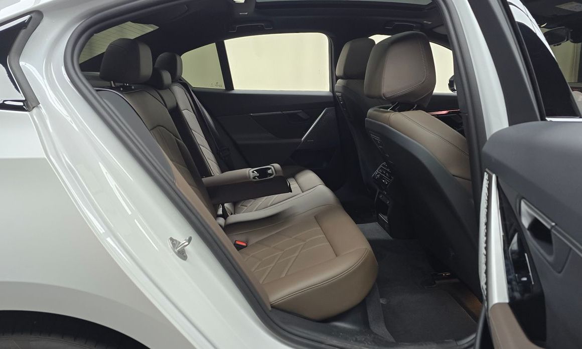 BMW 5-Series 2026