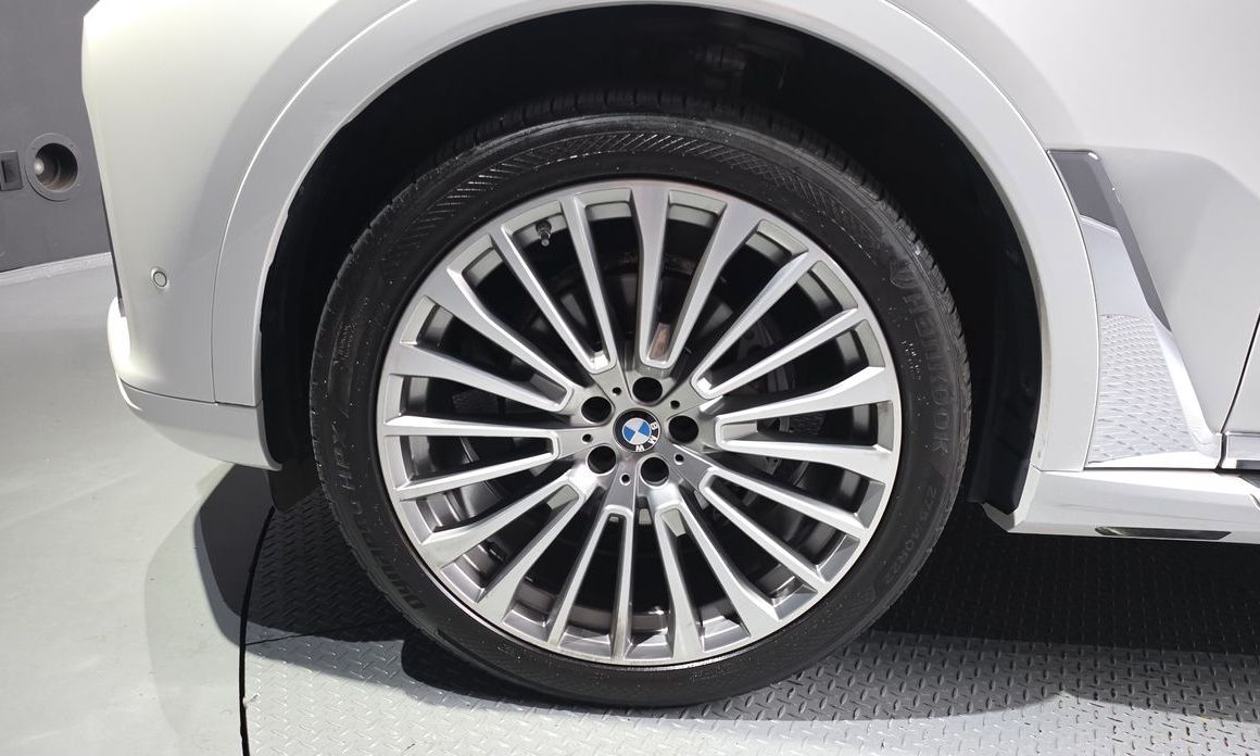 BMW X7 2022