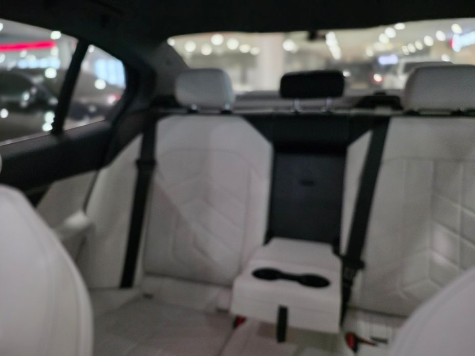 BMW 5-Series 2024