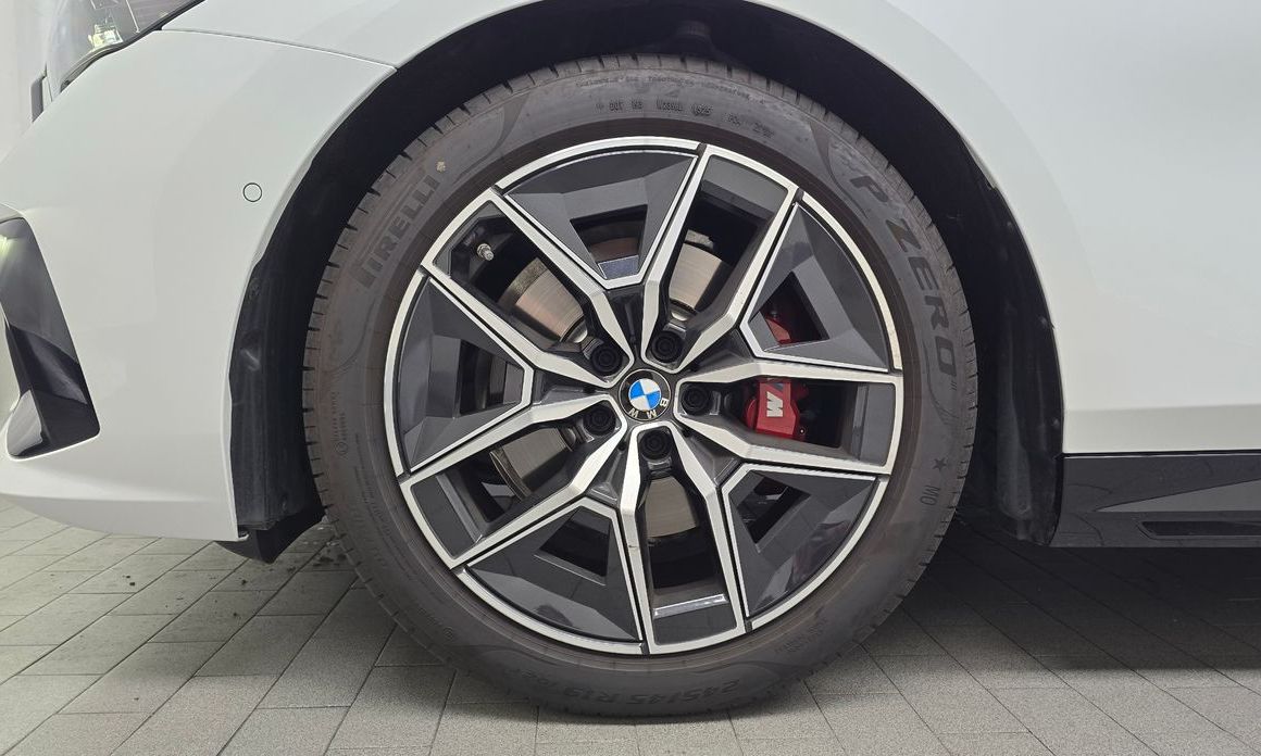 BMW 5-Series 2026