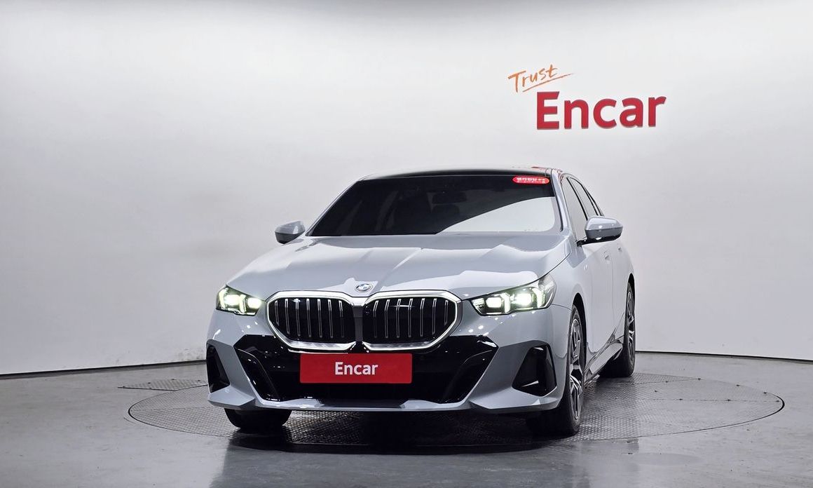 BMW 5-Series 2025