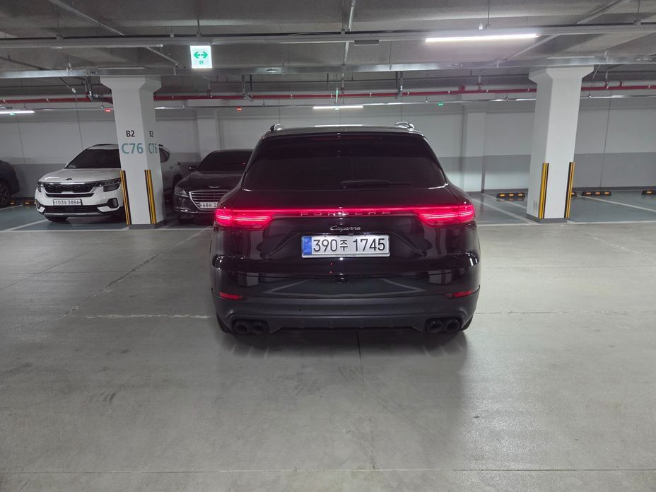 Porsche Cayenne 2019