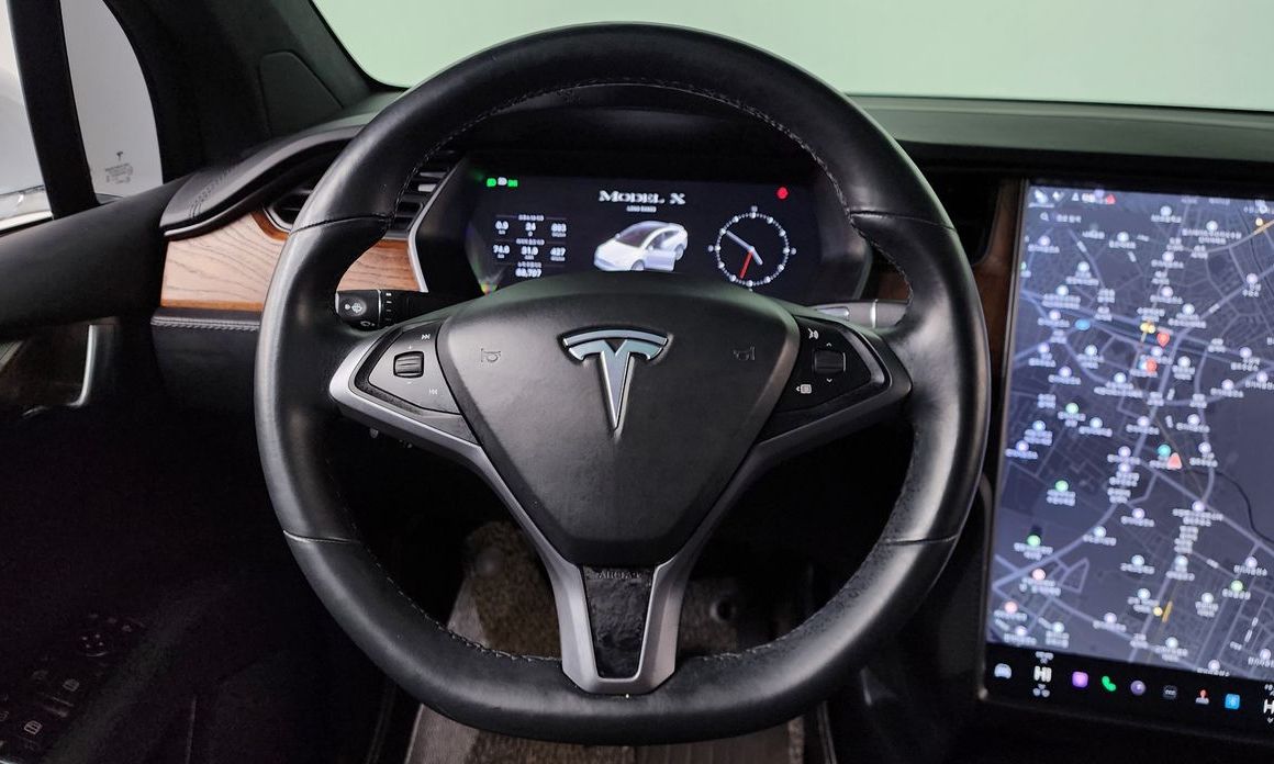 Tesla Model X 2019