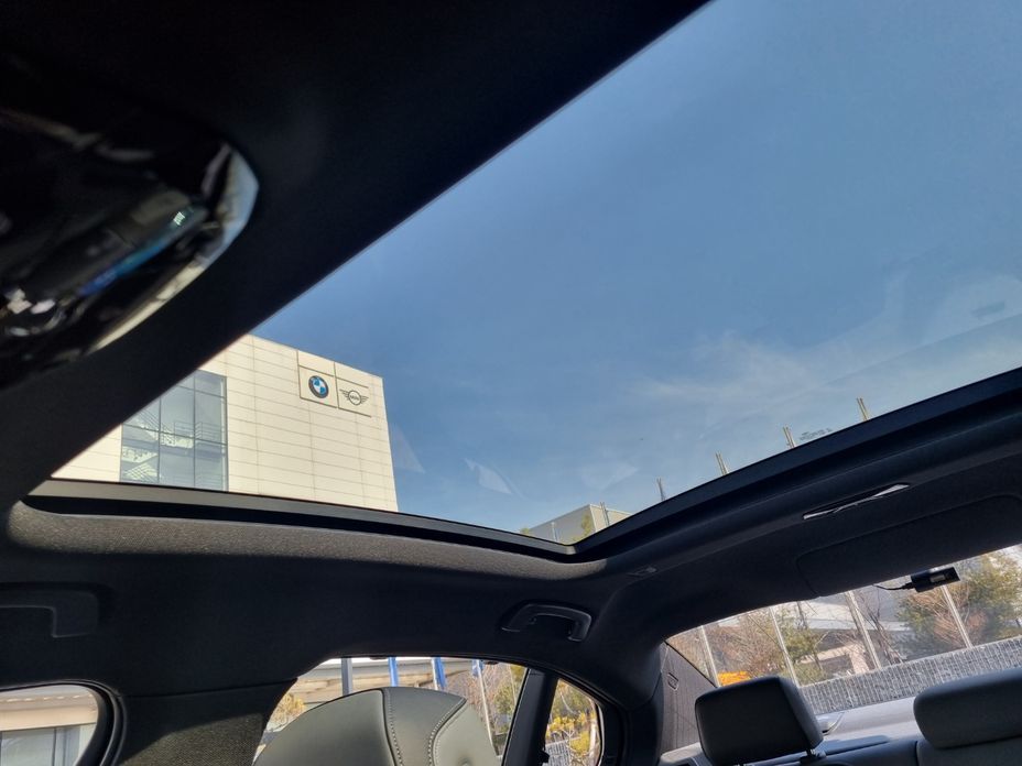 BMW 5-Series 2024