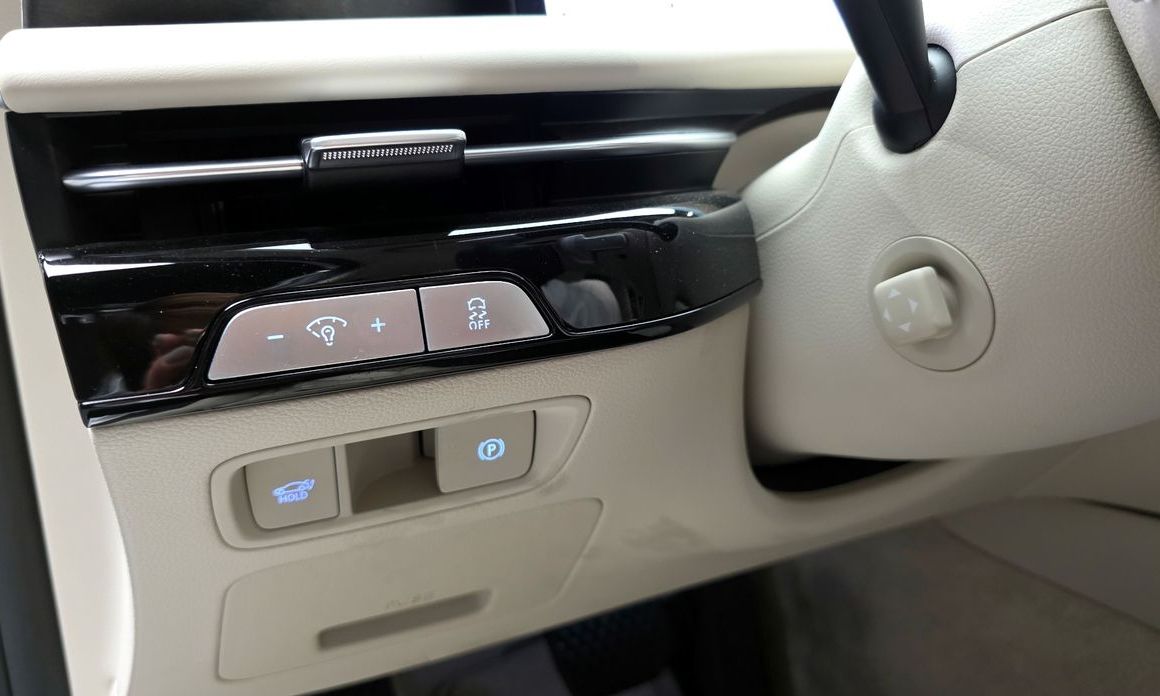 Genesis G80 2025