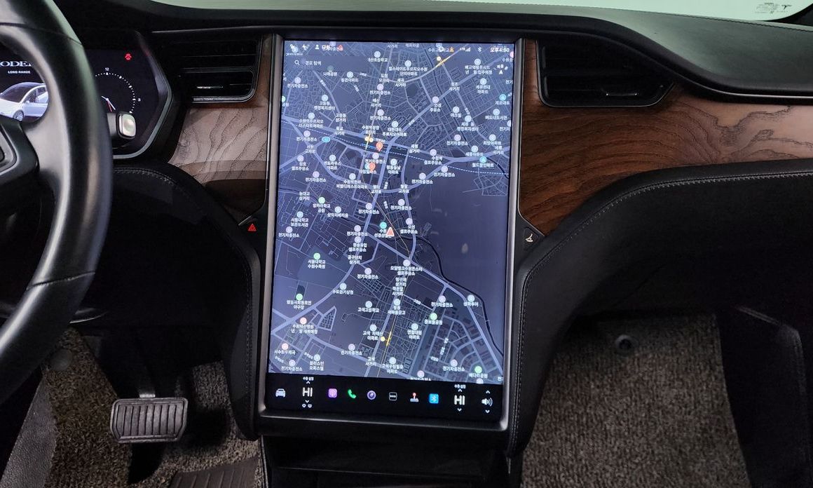 Tesla Model X 2019