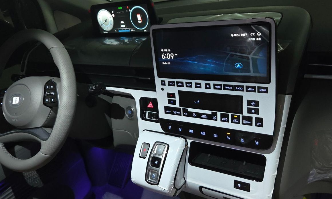 Hyundai Staria 2025