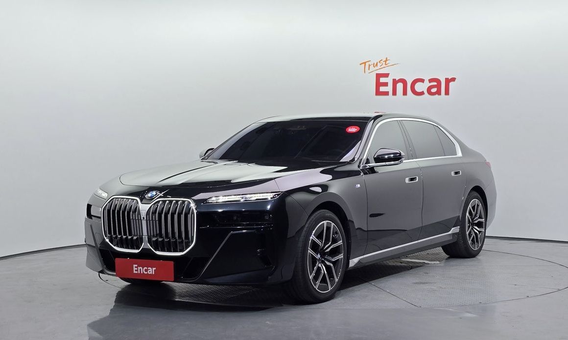 BMW 7-Series 2024