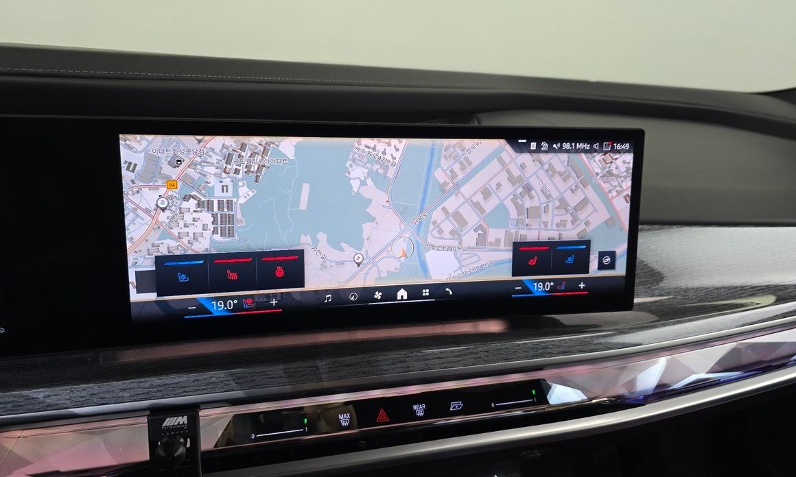 BMW 7-Series 2024